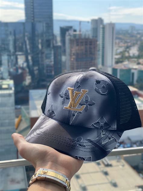 Amazon.com: Gorra Louis Vuitton